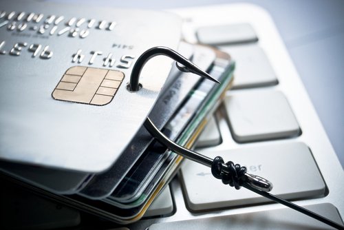 8 Ways to Avoid Credit Card Fraud